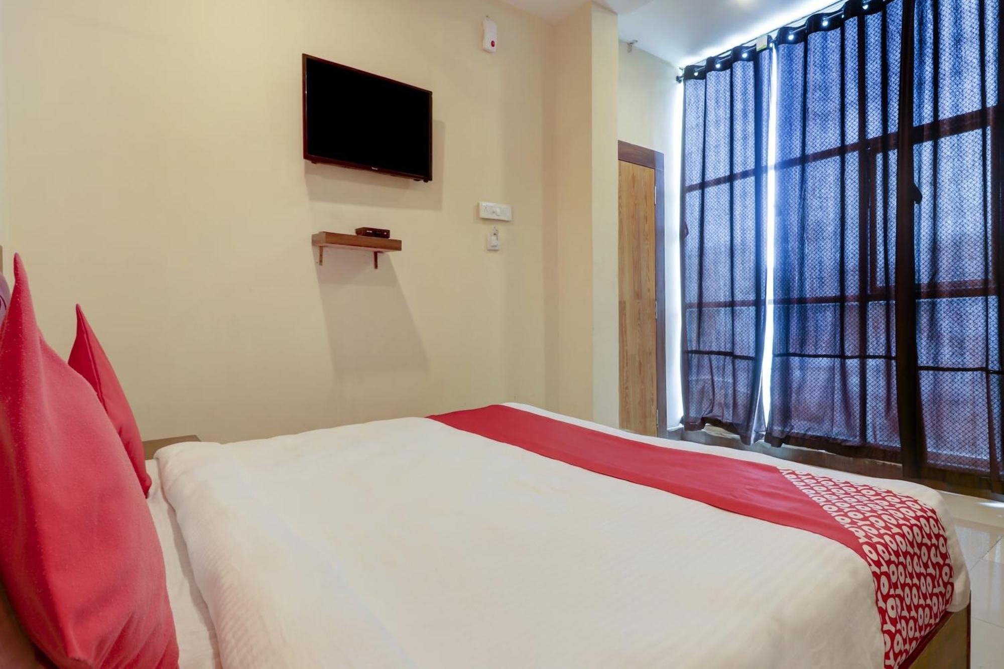 Hotel O Rsquare Elite Sururnagar Экстерьер фото