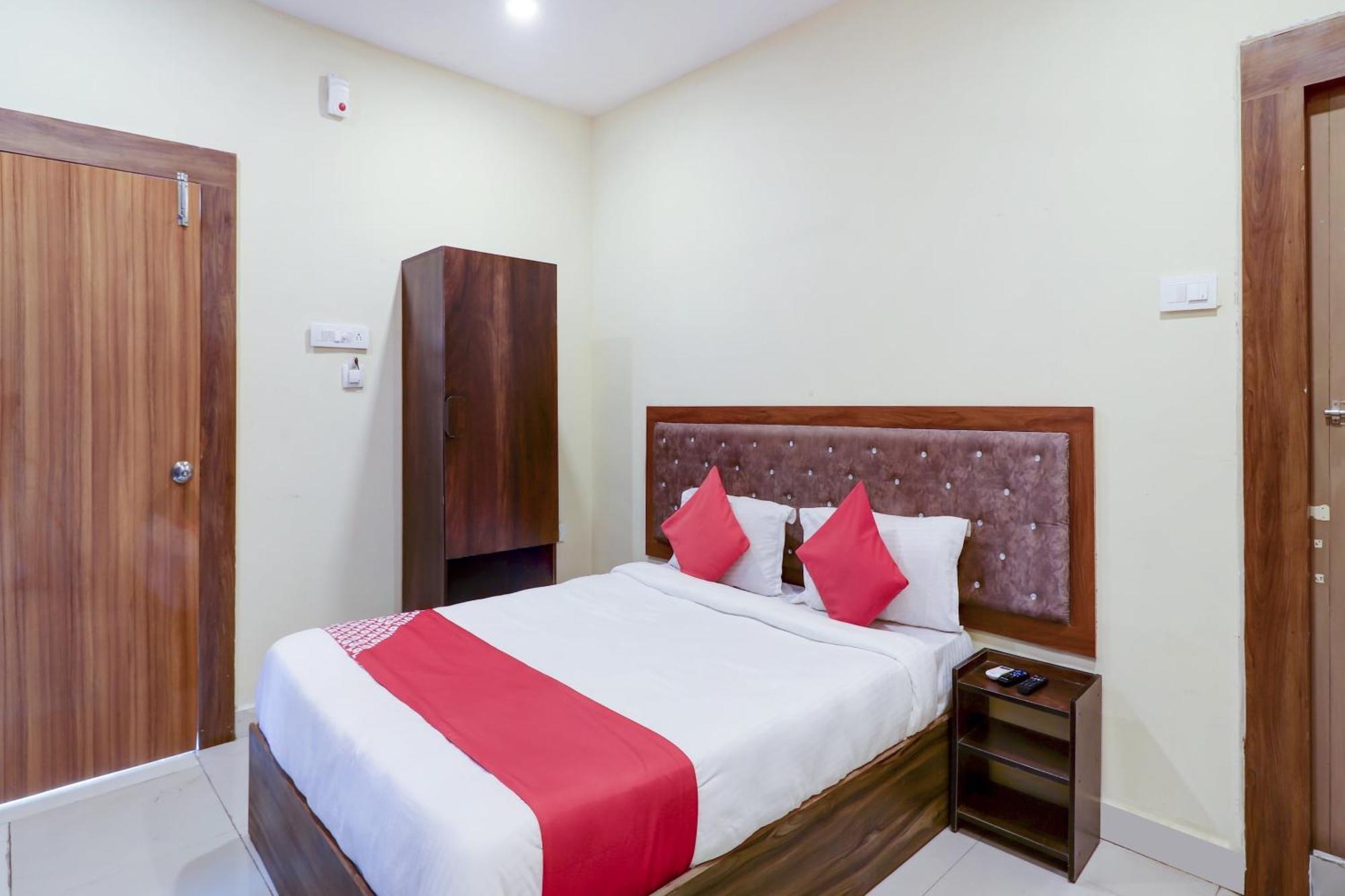Hotel O Rsquare Elite Sururnagar Экстерьер фото