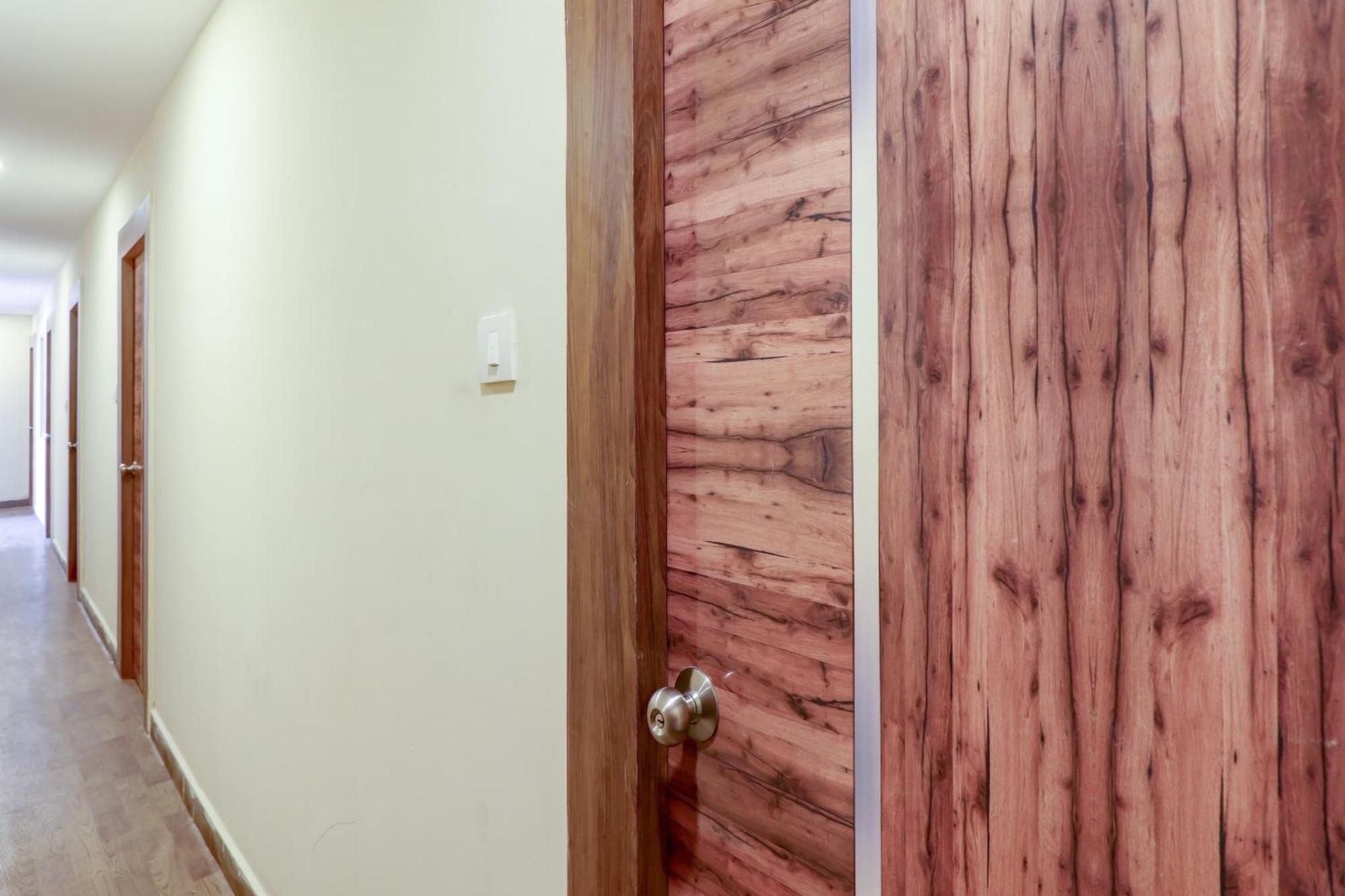 Hotel O Rsquare Elite Sururnagar Экстерьер фото