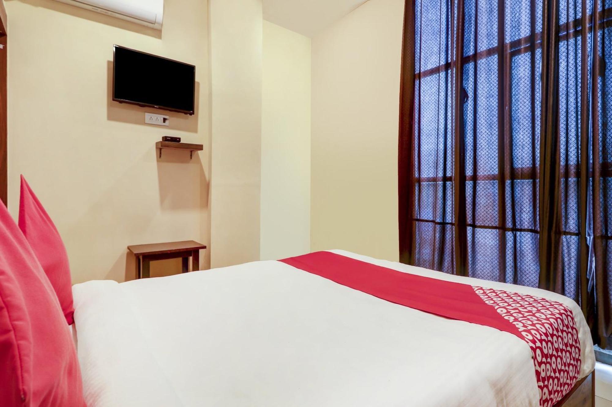 Hotel O Rsquare Elite Sururnagar Экстерьер фото