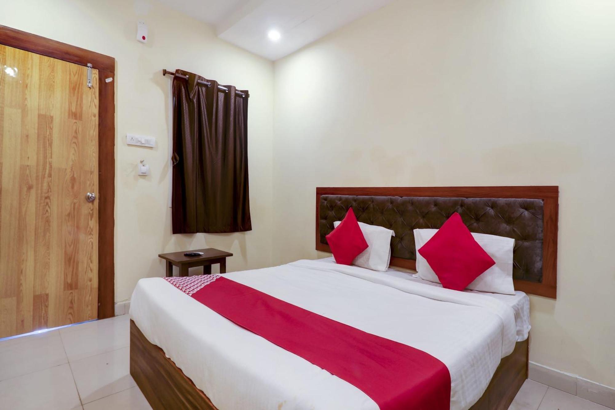 Hotel O Rsquare Elite Sururnagar Экстерьер фото