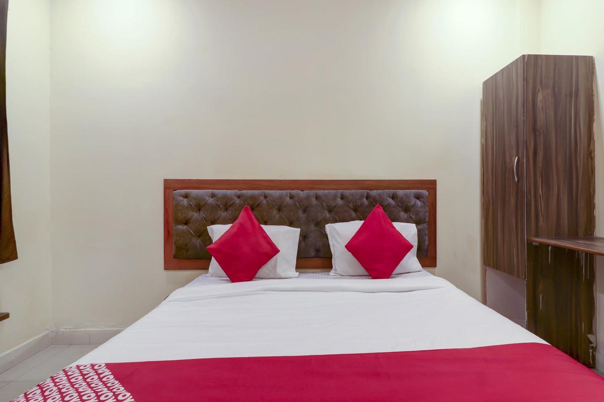 Hotel O Rsquare Elite Sururnagar Экстерьер фото